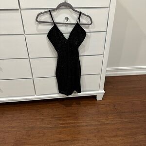 Winsdor dress Size XS. Color Black.